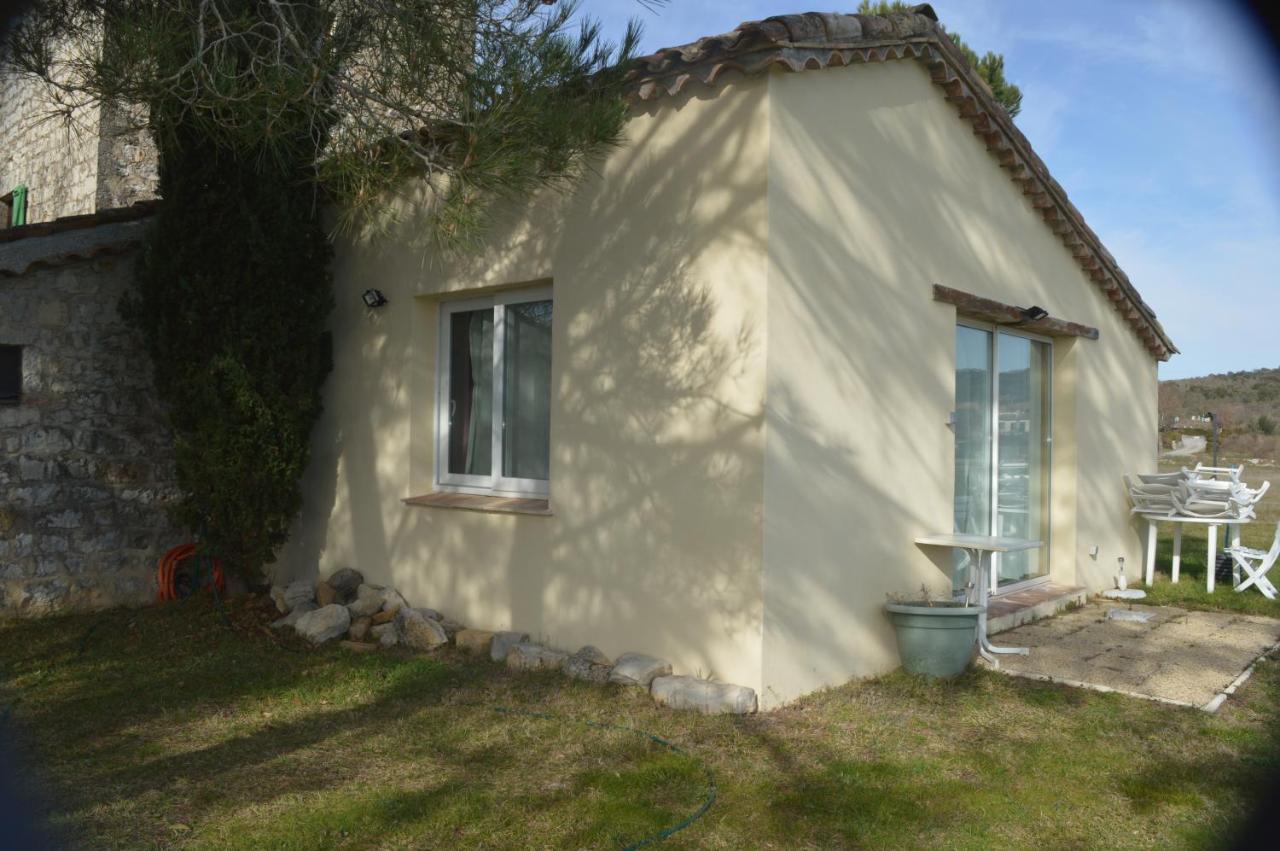 Les Loups Dans La Bergerie Bed & Breakfast Banne ภายนอก รูปภาพ