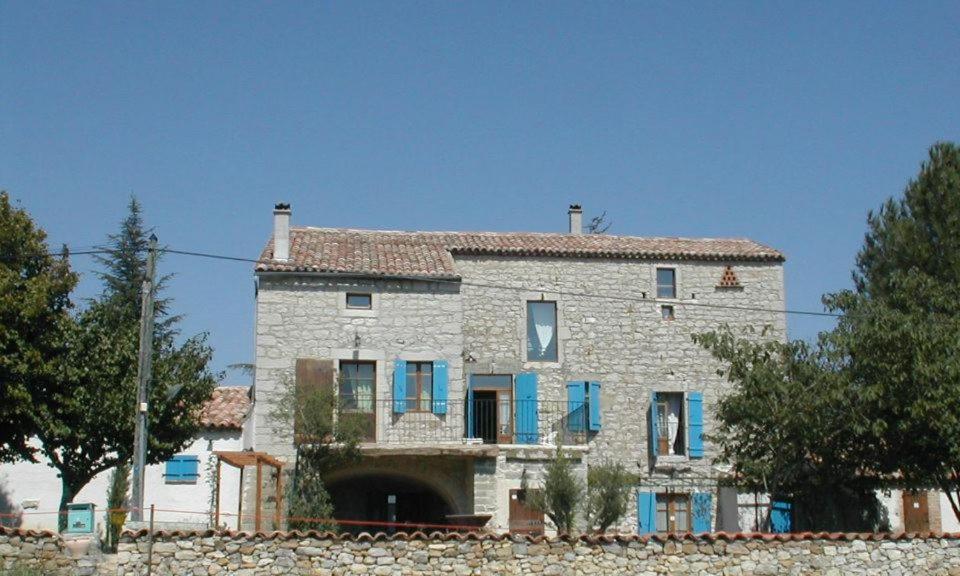 Les Loups Dans La Bergerie Bed & Breakfast Banne ภายนอก รูปภาพ